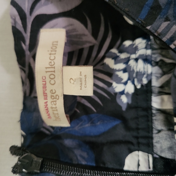 Banana Republic Blue and White A-Line Midi Skirt - Picture 7 of 16